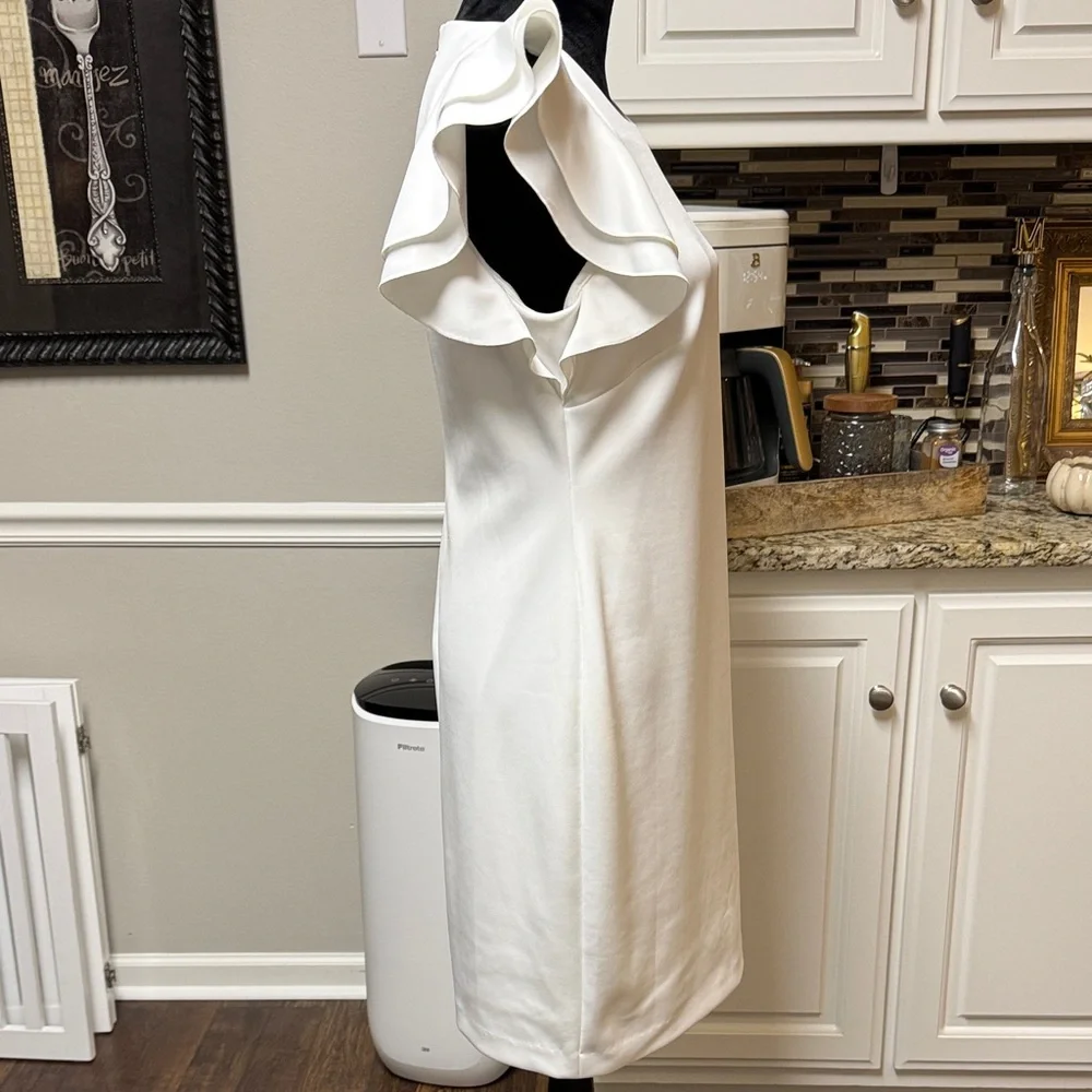 Tommy Hilfiger Cream white Ruffle Sleeve Mini Dress size 12 - Picture 2 of 6